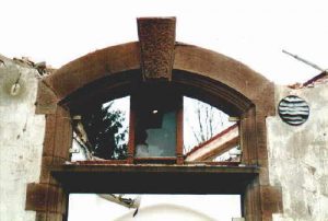Fenster - antikes Baumaterial Klaus Stommel